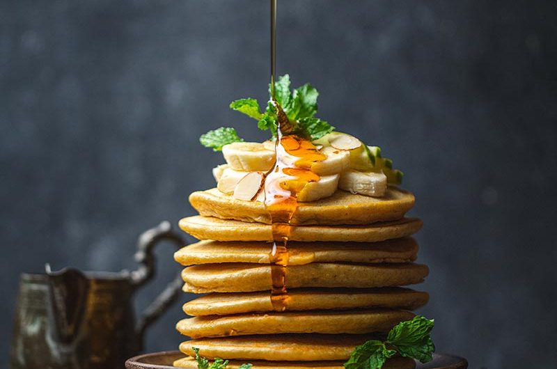 Przepis na pancakes z syropem klonowym